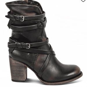 Freebird Baker, black. Size 9 NEW